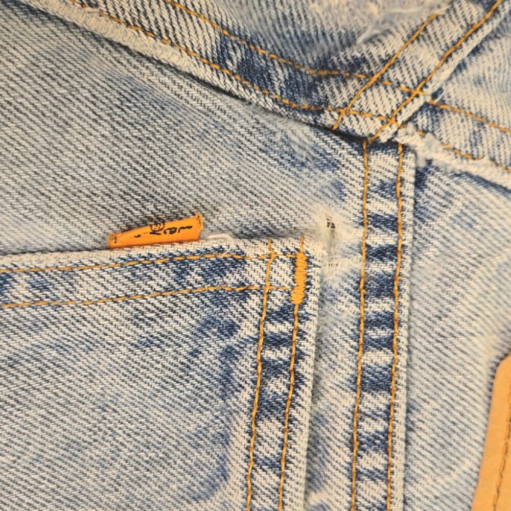 Vintage Levi's 954 Orange Tag Cuffed Shorts size 7 - Picture 4 of 7